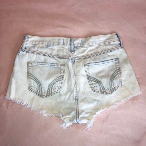 Hollister Denim Shorts - Picture 2 of 2